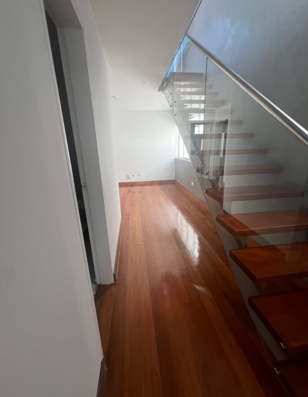 Venta Duplex Chacarilla - Zona Privilegiada